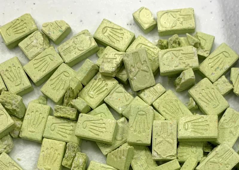 Buy 100 tablets of “Golden Flügel” 250 mg ecstasy